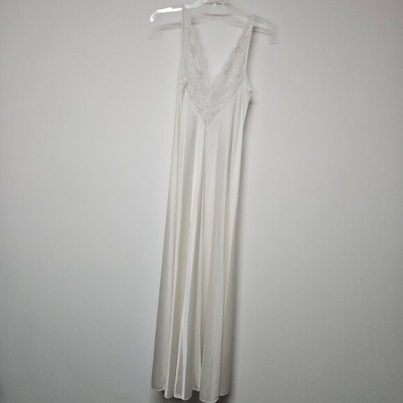 Vintage OLGA Nightgown And Robe Set Size PETITE - Picture 9 of 11